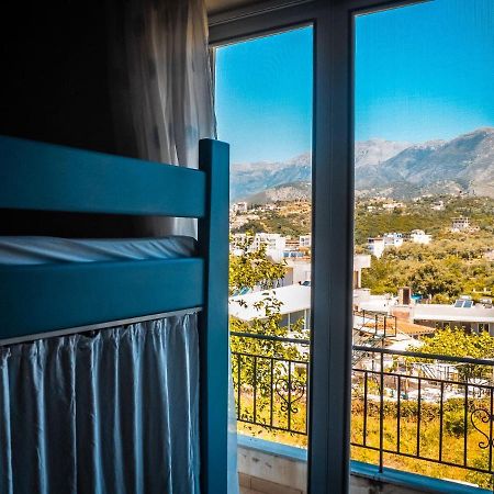 Sun Bakers Hostel Himarë Dış mekan fotoğraf