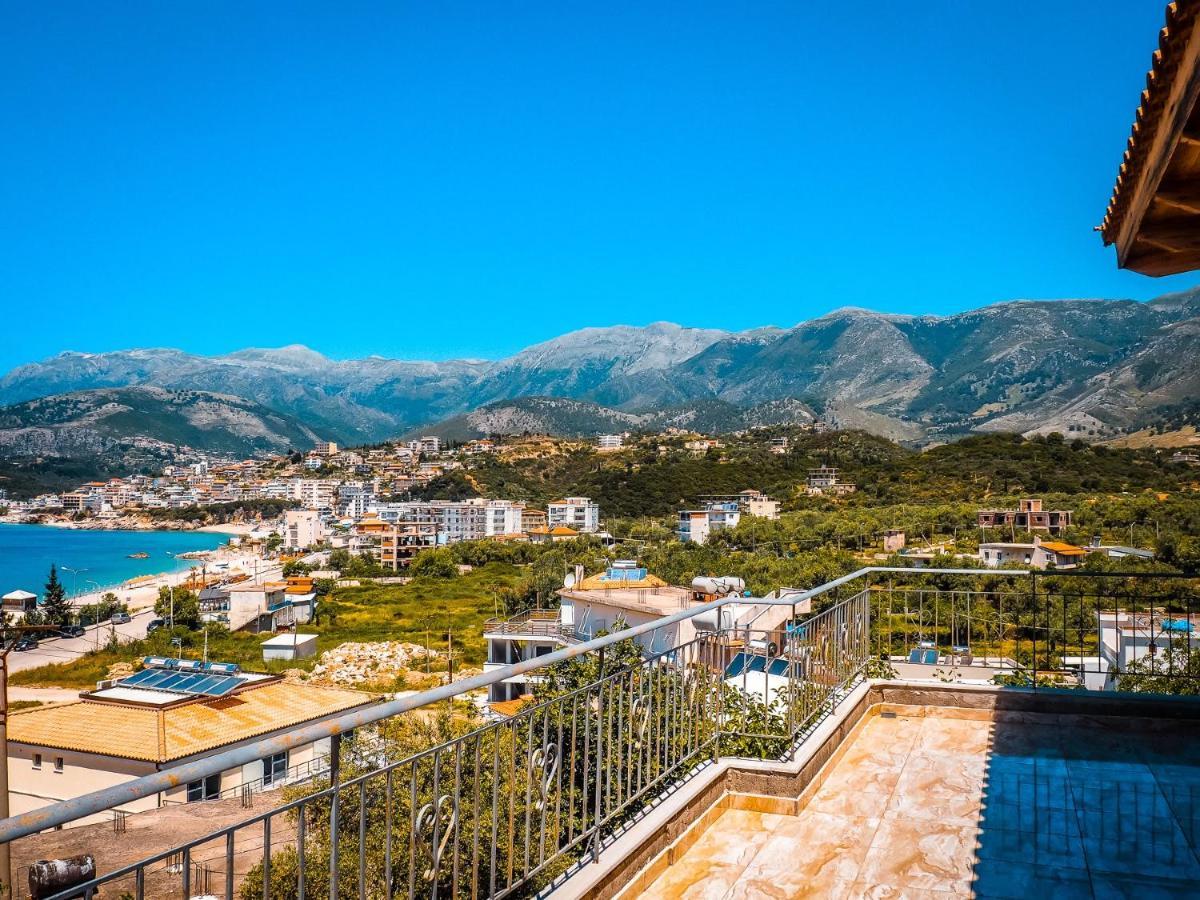 Sun Bakers Hostel Himarë Dış mekan fotoğraf