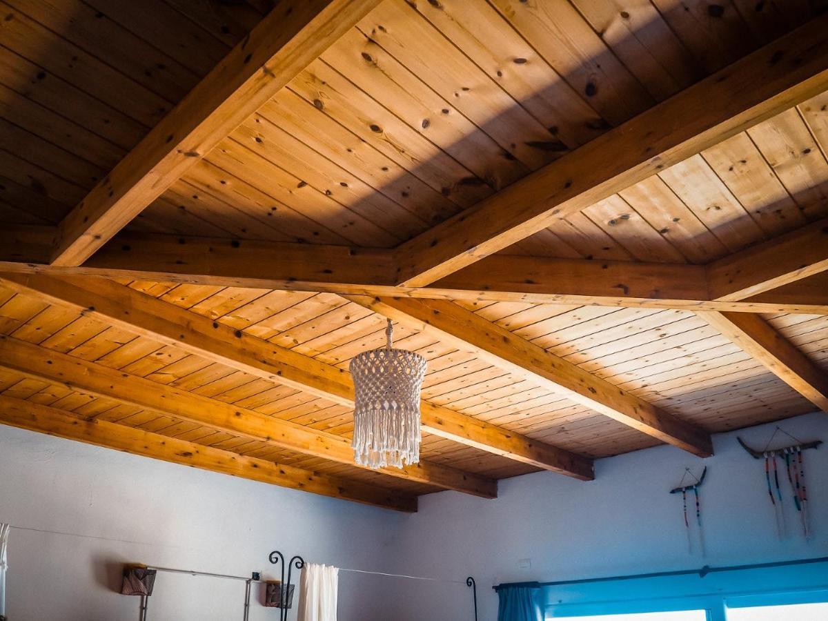 Sun Bakers Hostel Himarë Dış mekan fotoğraf